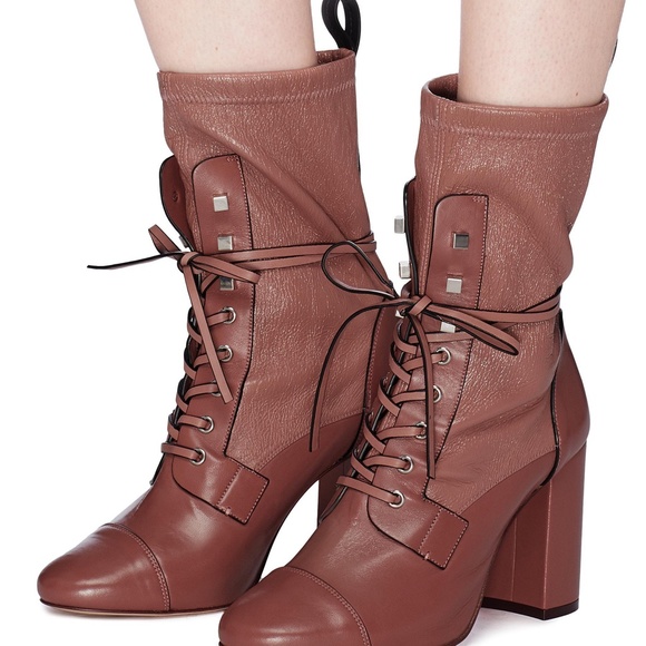 stuart weitzman veruka boots